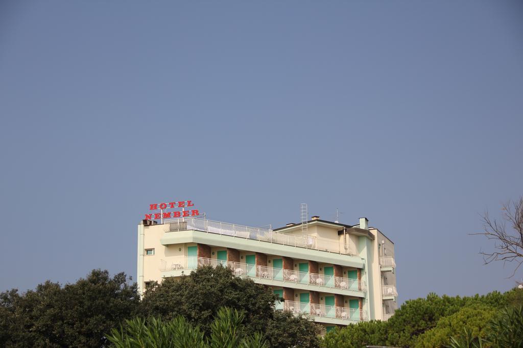 Hotel Nember Lido di Jesolo Buitenkant foto